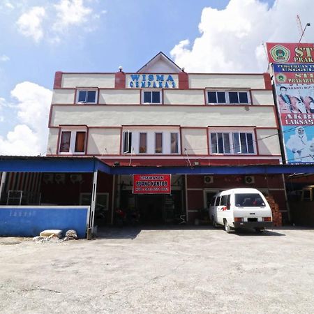 Отель Wisma Cempaka 2 Syariah Parit  Экстерьер фото