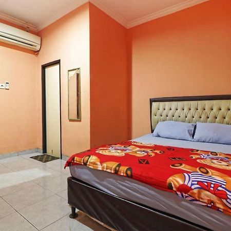 Отель Wisma Cempaka 2 Syariah Parit  Экстерьер фото