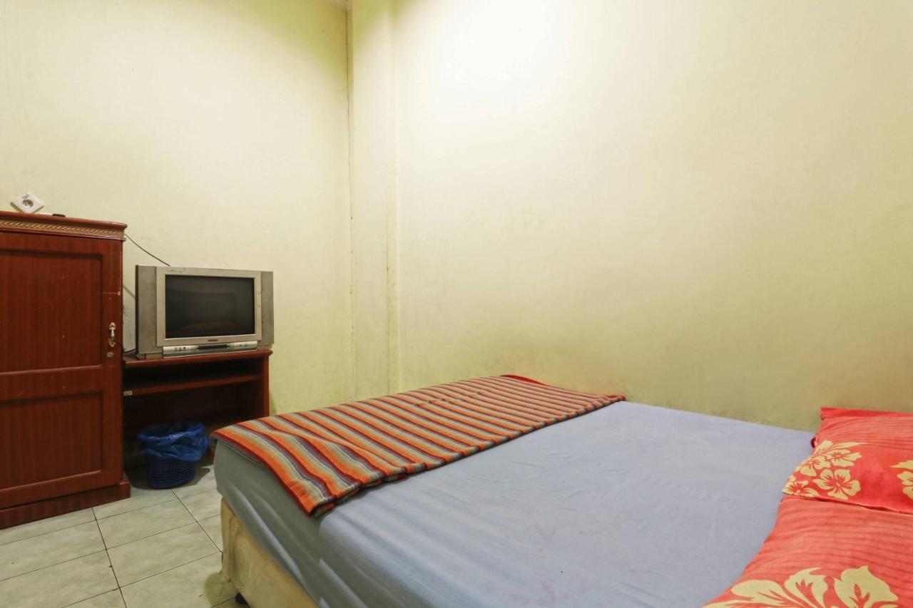 Отель Wisma Cempaka 2 Syariah Parit  Экстерьер фото