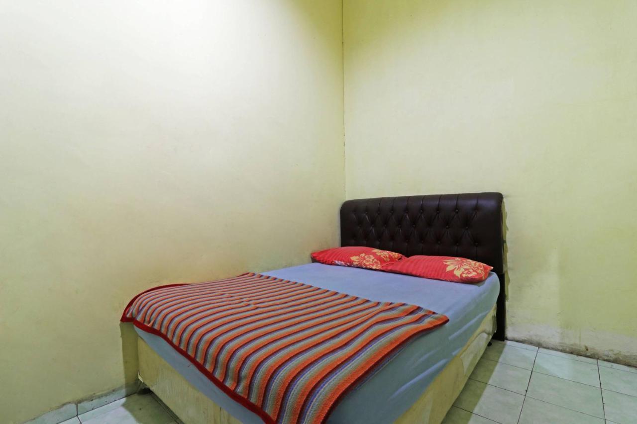Отель Wisma Cempaka 2 Syariah Parit  Экстерьер фото